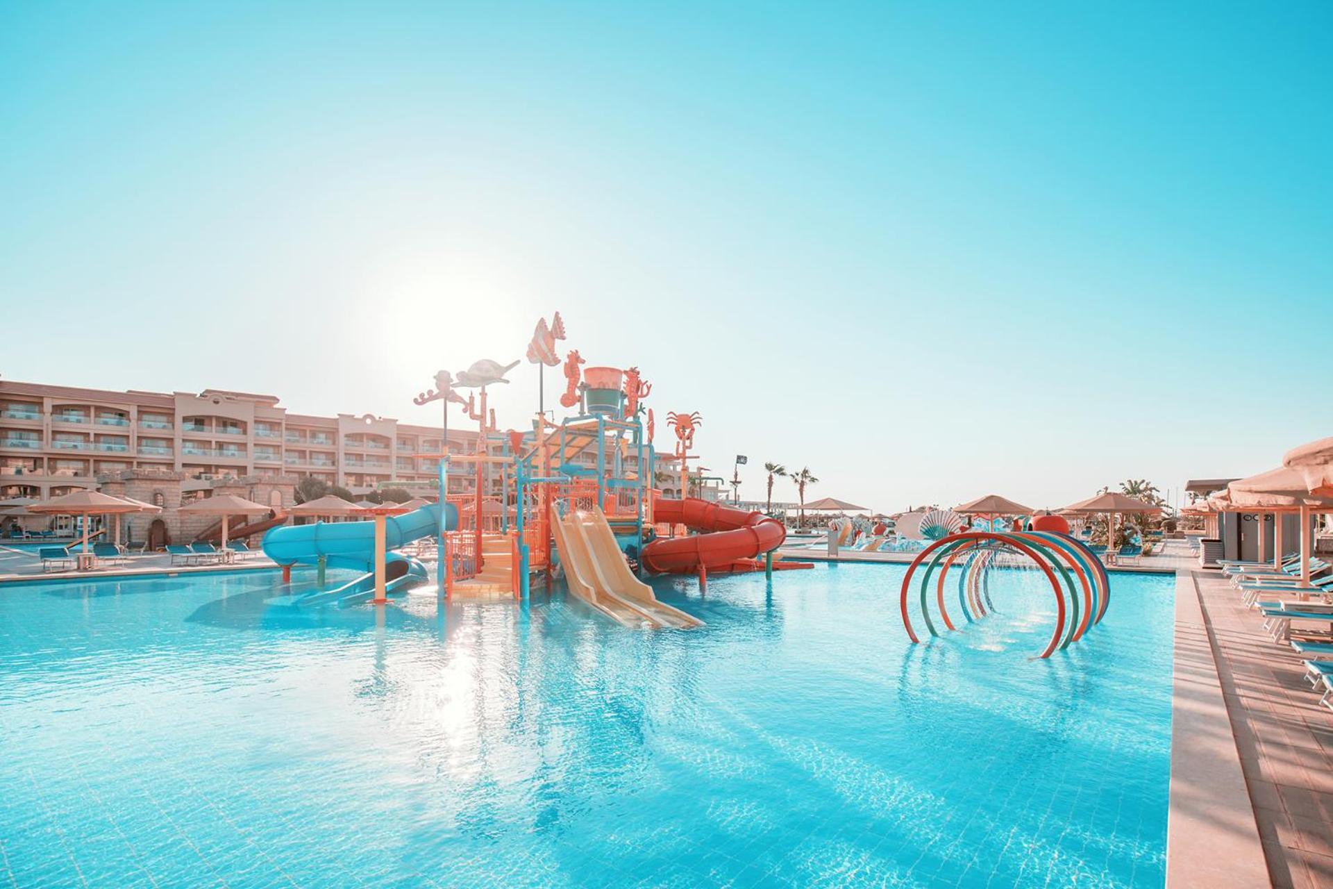 Pickalbatros White Beach Resort - Hurghada Exterior foto Aqua Park at the Grand Palladium Resort and Spa