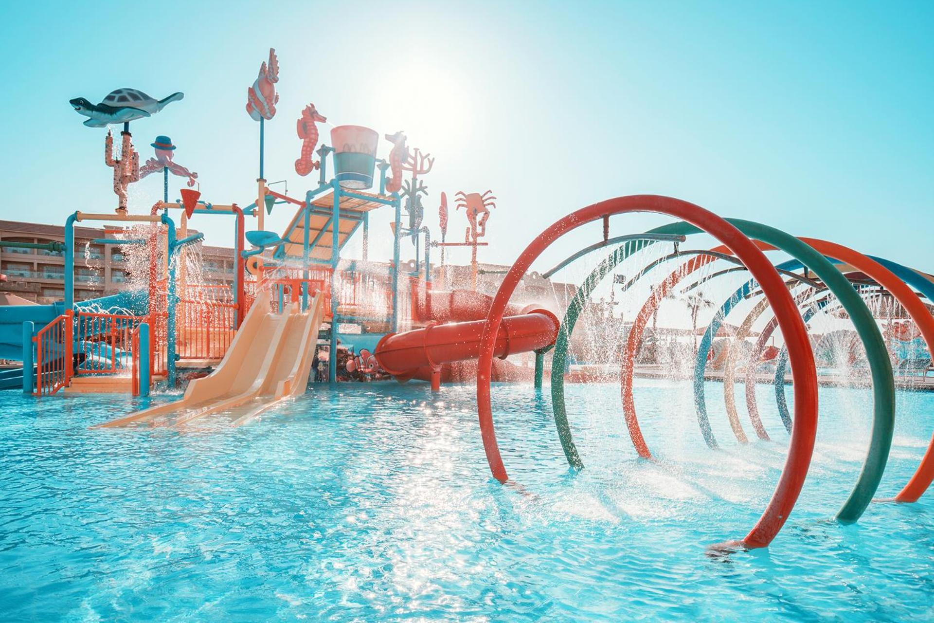 Pickalbatros White Beach Resort - Hurghada Exterior foto The water park