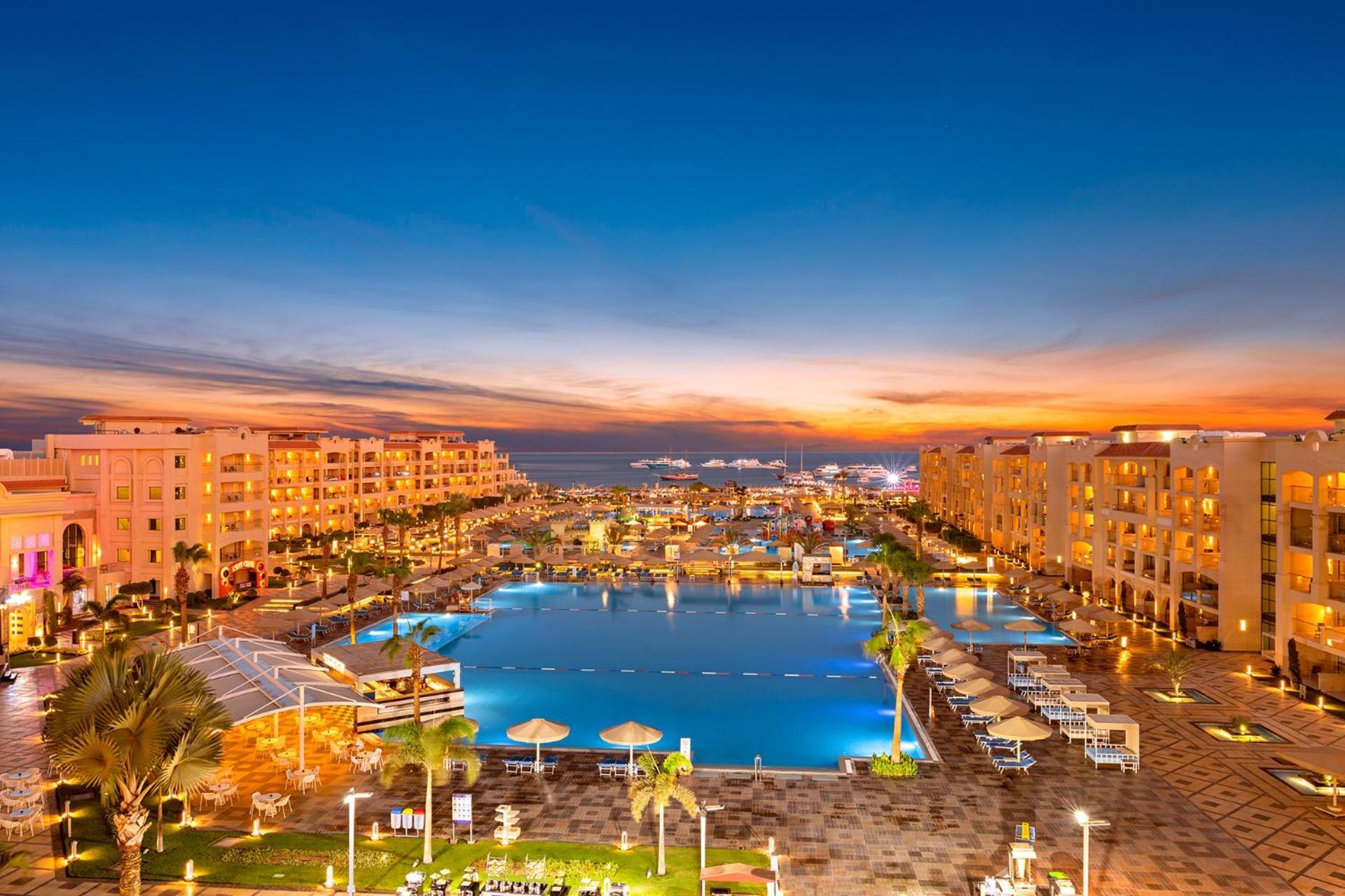 Pickalbatros White Beach Resort - Hurghada Exterior foto Hilton Sharm El Sheikh Resort